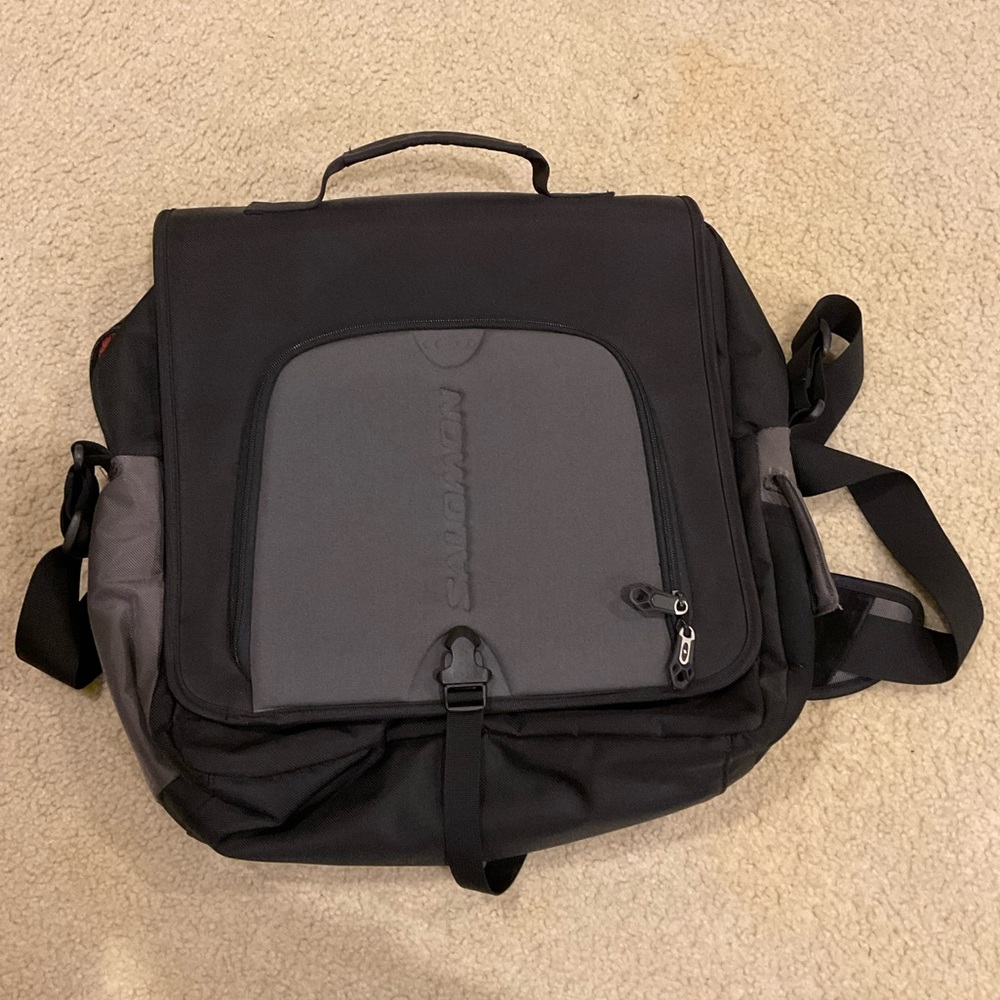SALOMON - Travel Experience Copper Messenger Bag - Black - Laptop -Satchel